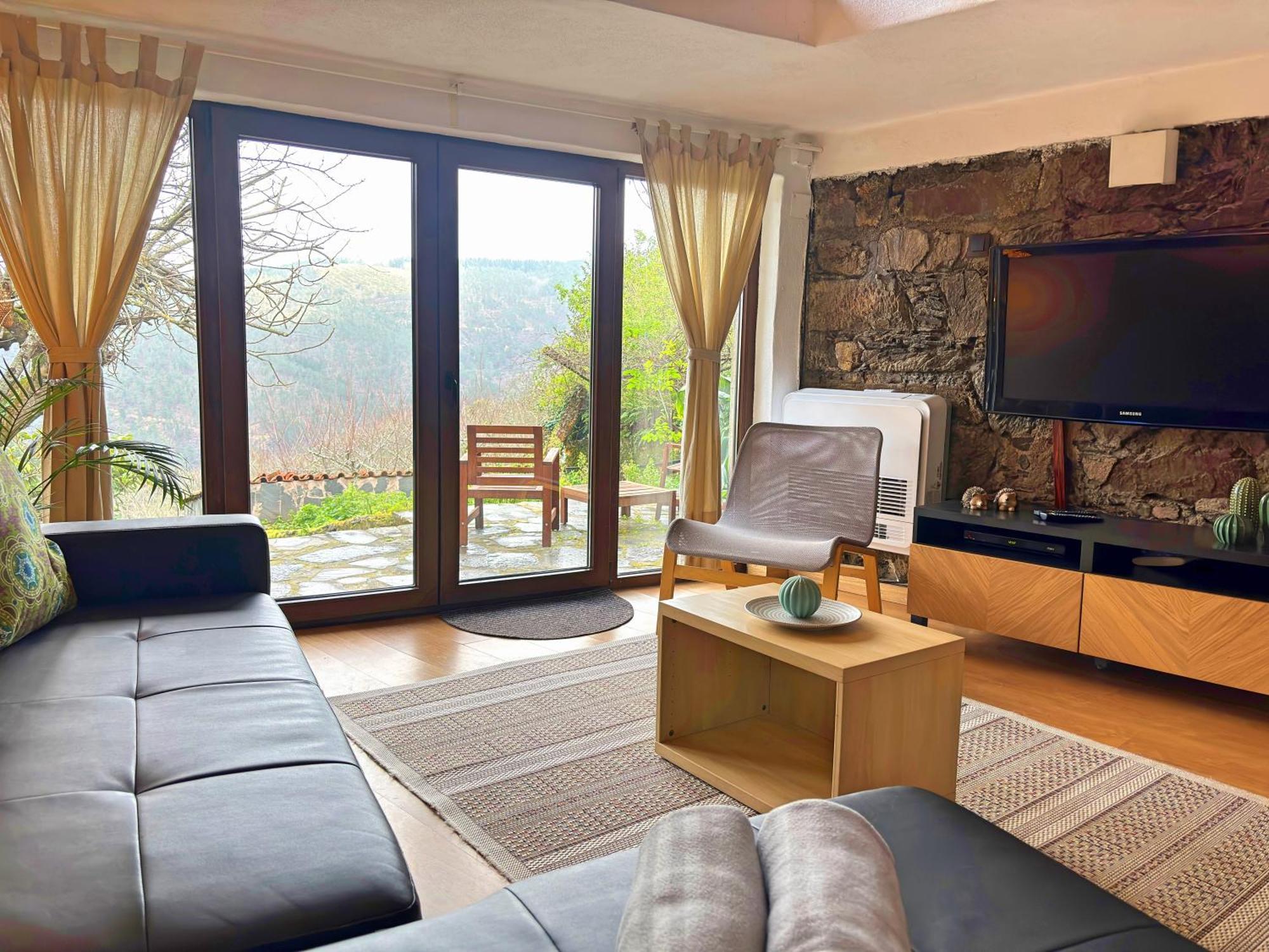 Retiro De Gondramaz - 200 M2 Villa Exterior photo